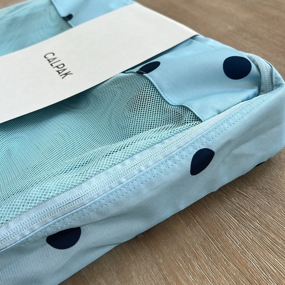 Calpak set of 5 packing cubes polka dot baby blue - Picture 3 of 4